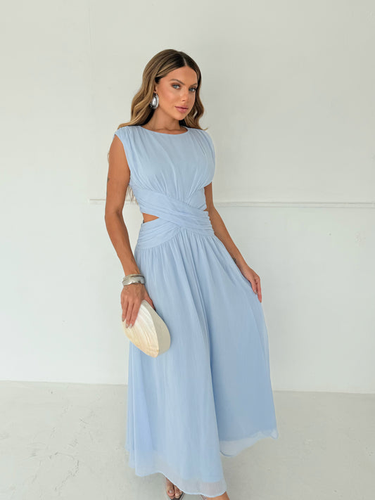 Vestido Longo Azul Sereno com Recortes
