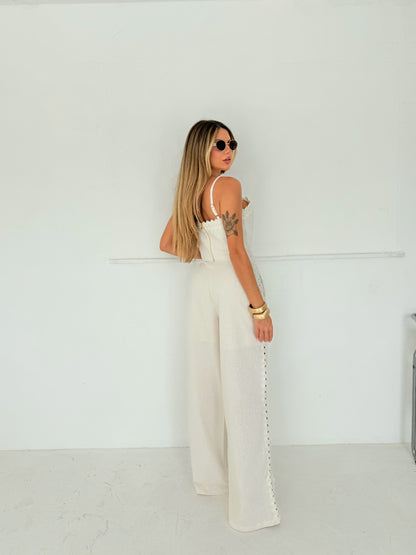 Conjunto Off-White com Detalhes em Renda