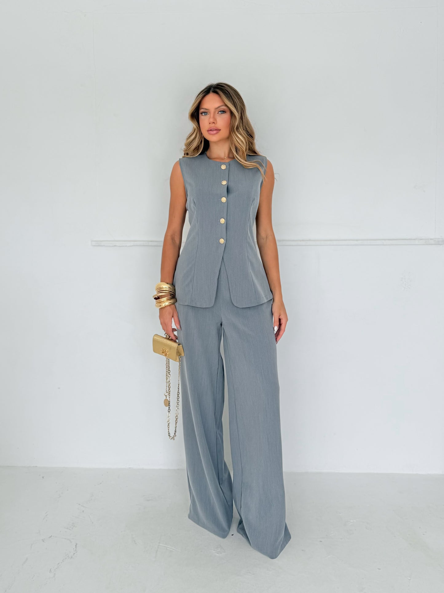 Conjunto Cinza Contemporâneo