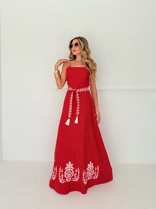 Vestido Longo Vermelho Bordado Delicadeza
