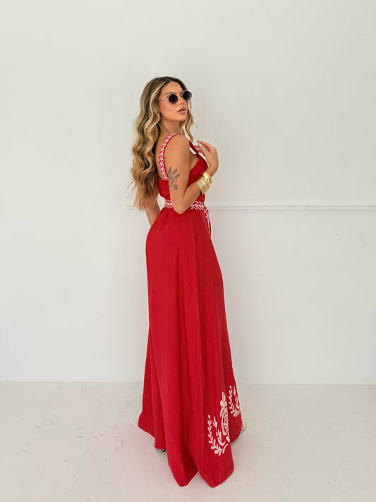 Vestido Longo Vermelho Bordado Delicadeza