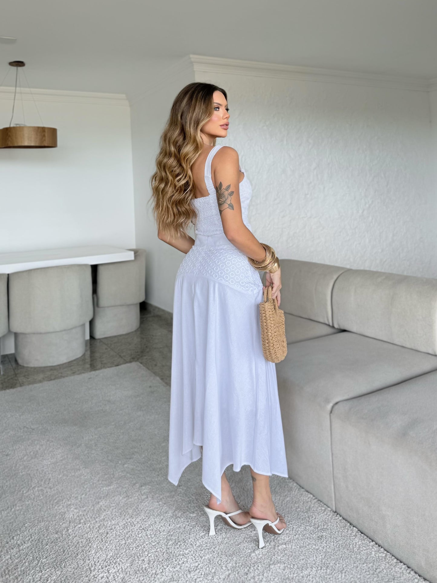 Vestido Branco Estilo Europa