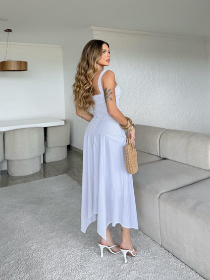 Vestido Branco Estilo Europa