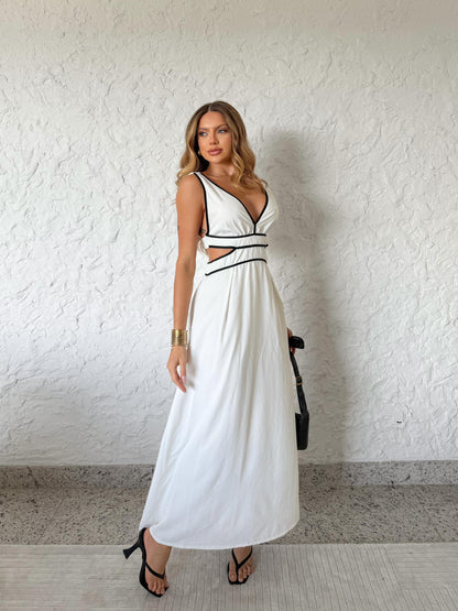 Vestido Branco e Preto com Abertura Lateral